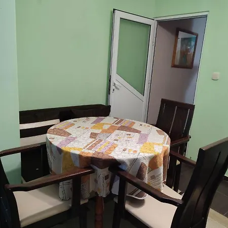 Apartment Гарсониера Под Наем - Малко Търново Malko Turnovo